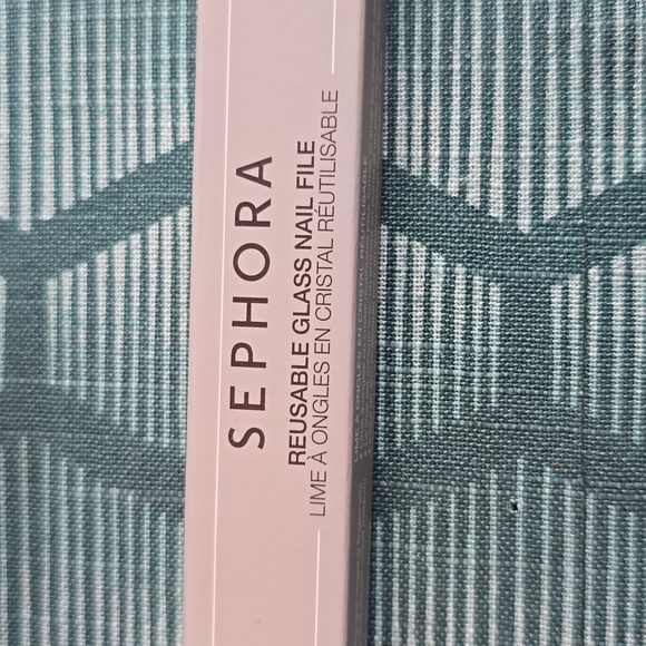 SEPHORA BRAND DRY BODY BRUSH, GLASS NAIL FILE AND SPONGE BUNDLE - Picture 4 of 12
